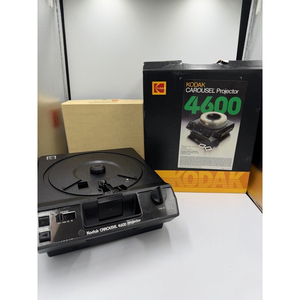 Kodak Carousel 4400 Slide Projector Tested Working and Box And Slides